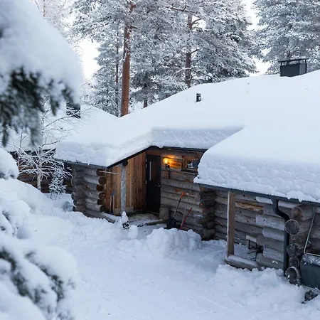 Lodge Slopeside Luppo - Original Log Cabin, Sauna, 100m Pyhätunturi