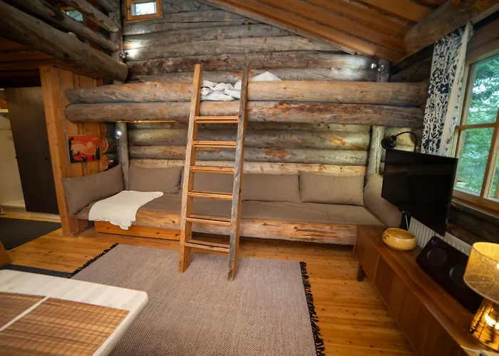 Lodge Slopeside Luppo - Original Log Cabin, Sauna, 100m Pyhätunturi